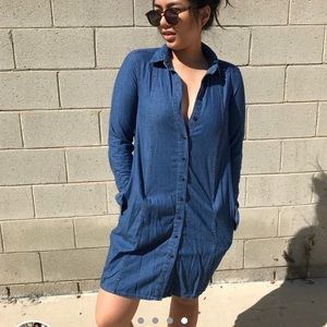 Madewell // button up chambray shirt dress